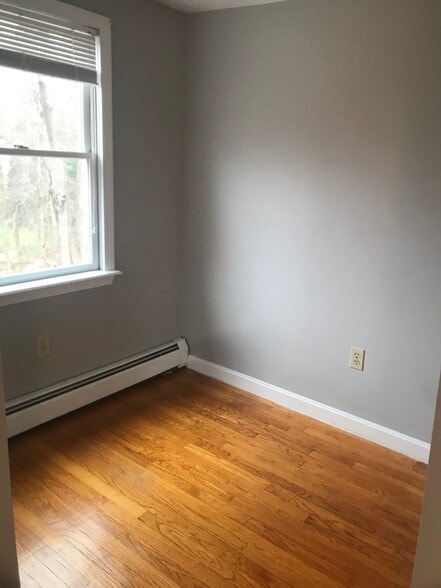 Great Office Nook - 123 Central St