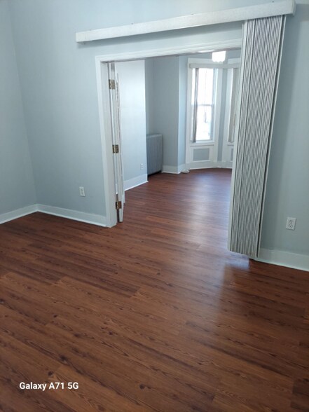 Building Photo - 253 Bowers St