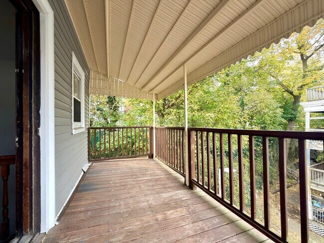 Building Photo - 18 Harold Park