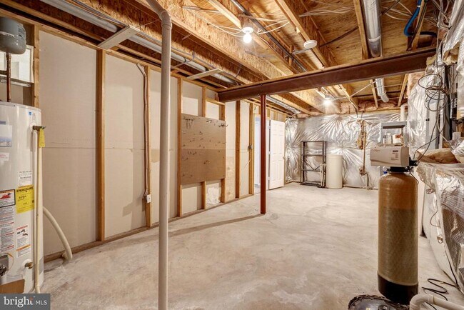 Building Photo - 26161 Rachel Hill Dr