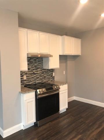 Building Photo - 1000 W Gandy St