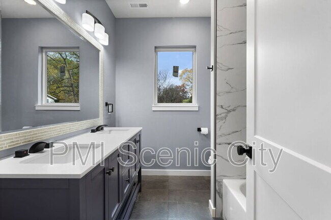 Building Photo - 1316 Gadd Rd