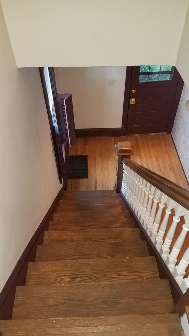 Building Photo - Walking Distance to St. Mary's Hospital and Downtown Rochester