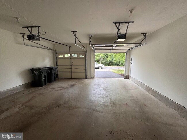 Building Photo - 5117 Faldo Dr