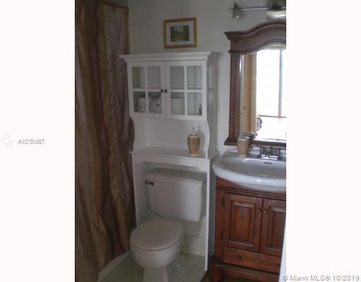 Building Photo - 1975 Normandy Dr