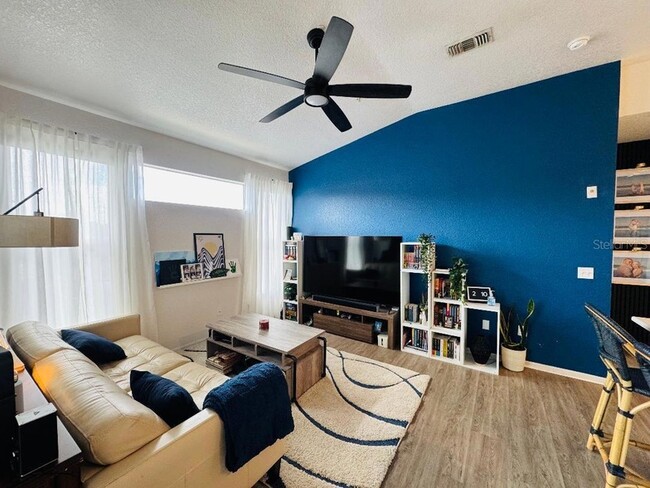 Building Photo - 2513 Maitland Crossing Way