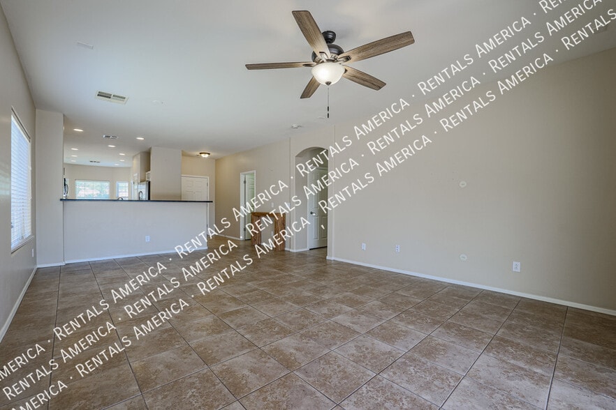 Building Photo - 201 W Kona Dr