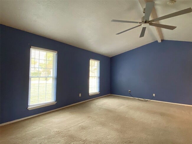 Building Photo - 907 Three Forks Dr