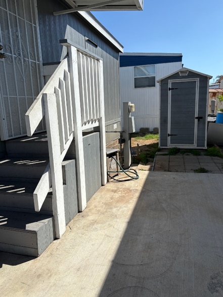 Building Photo - 435 E Gardena Blvd