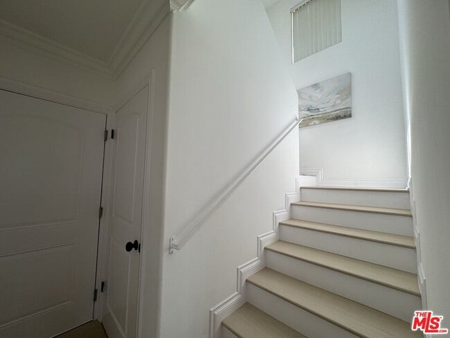 Building Photo - 3917 Dwiggins St