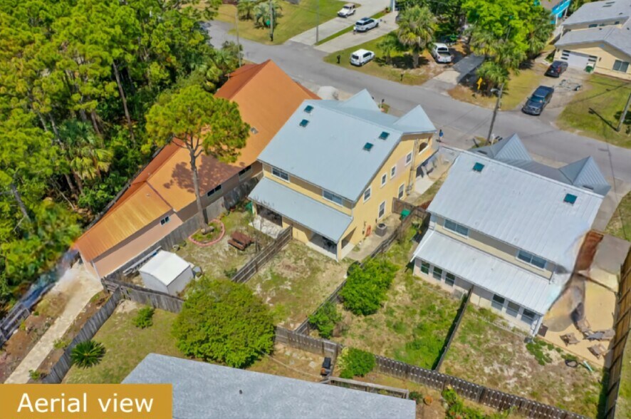 Building Photo - 8227 S Lagoon Dr