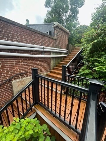 Building Photo - 6 A School St