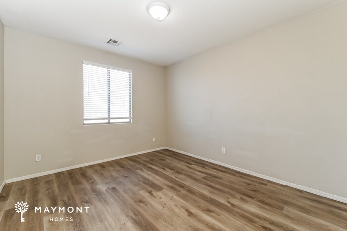 Building Photo - 4210 S Mariposa Dr