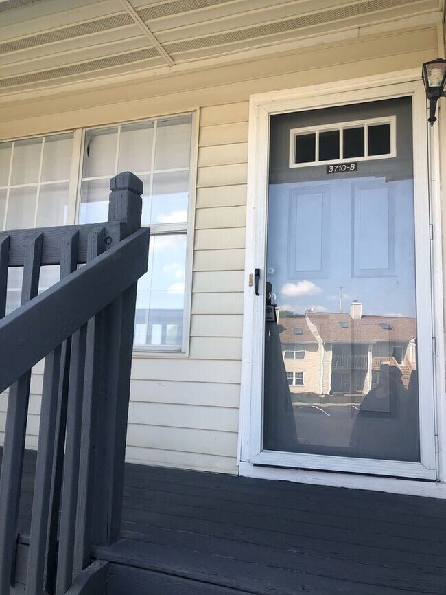 Building Photo - Charming Condo in Churchland Southwest