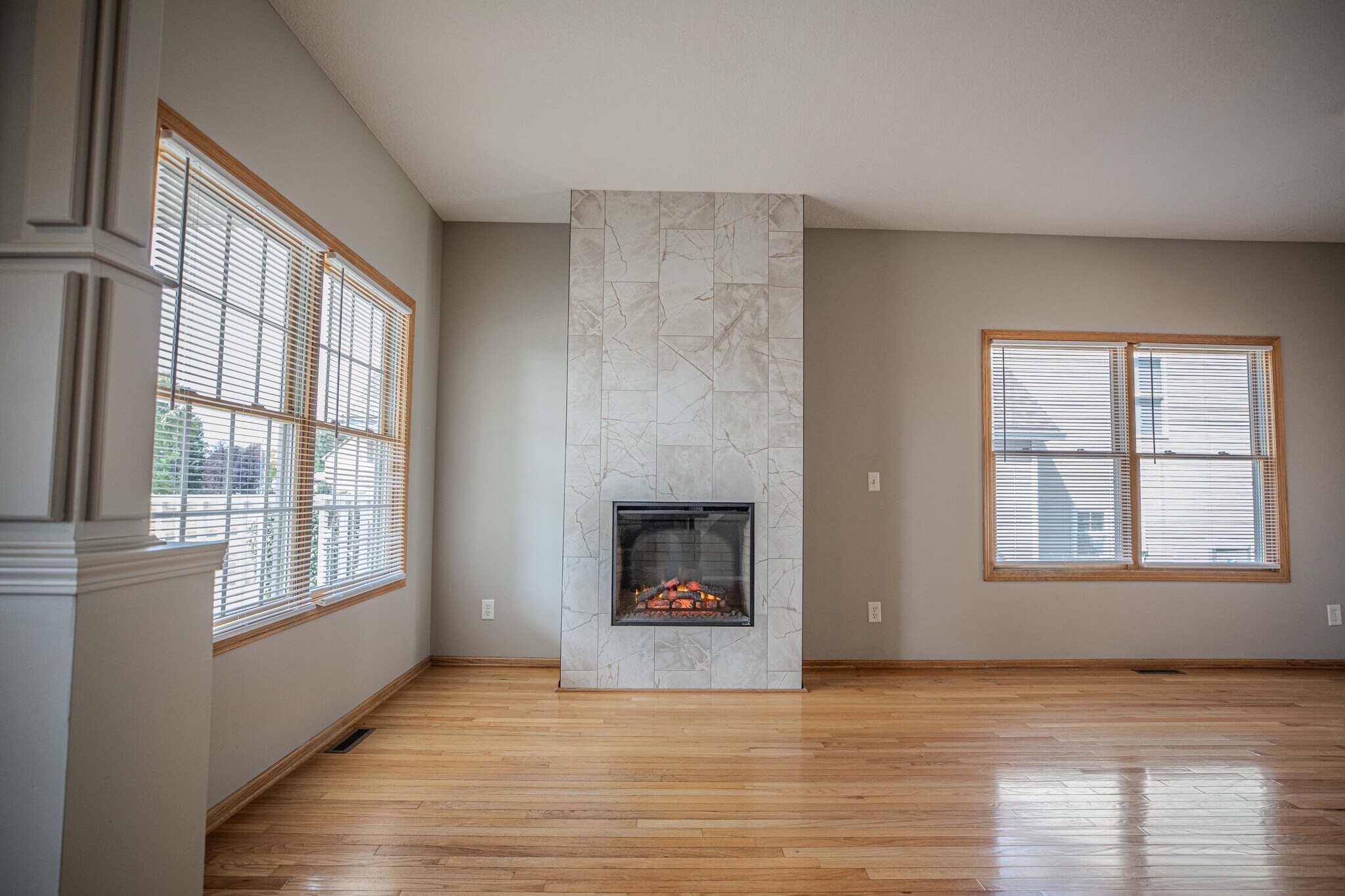Building Photo - 15835 Hawthorn Dr