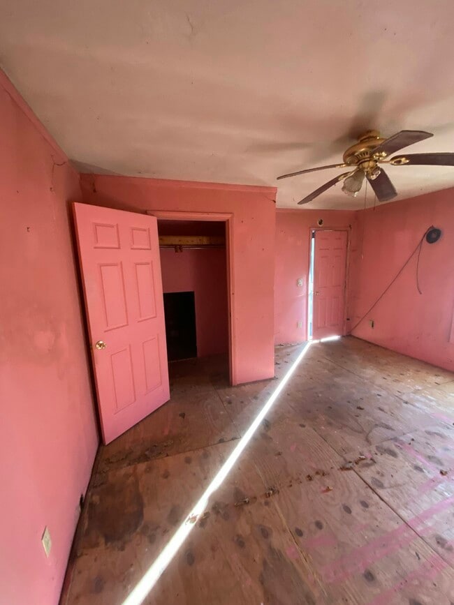 Building Photo - 5703 Lee Hwy