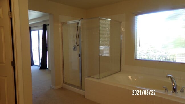 Building Photo - VISTA VERDE AT SUMMERLIN 3bd 2.5 bth WITH PRIVATE POOL & SPA
