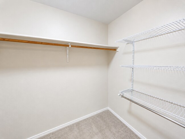 Building Photo - Easy-Living 3 Bed, 2 Bath Home with Double Garage, Pool Access & Private Courtyard