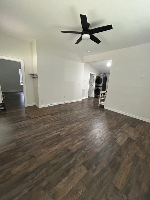 Primary Photo - 25 E 5th St