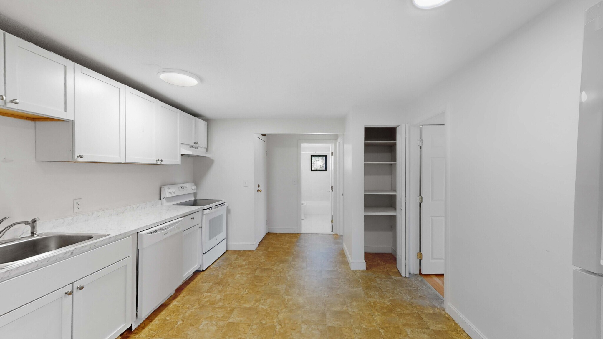 Building Photo - 175 W Wyoming Ave