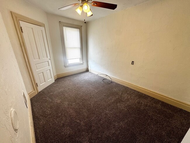 Building Photo - 1101 Fredonia St