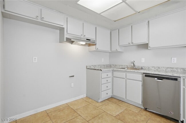 Building Photo - 2896 Klinger Cir