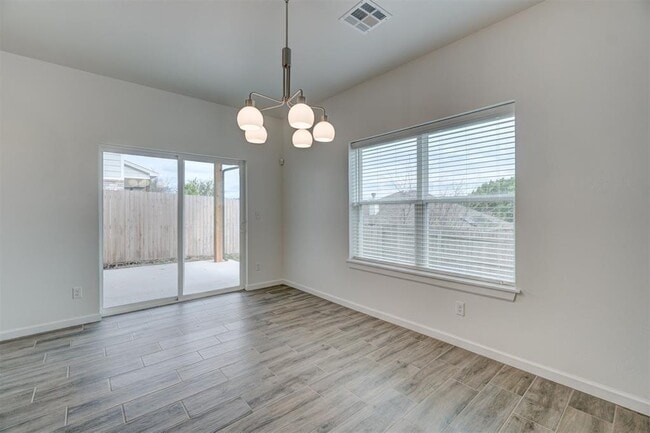 Building Photo - 528 NW 175th St