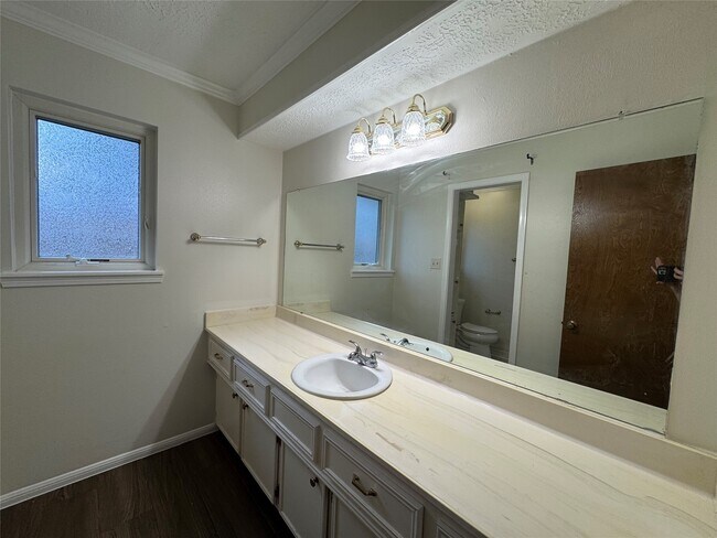Building Photo - 5435 Mossy Timbers Dr