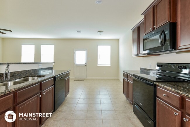Building Photo - 27053 Leonardo Dr