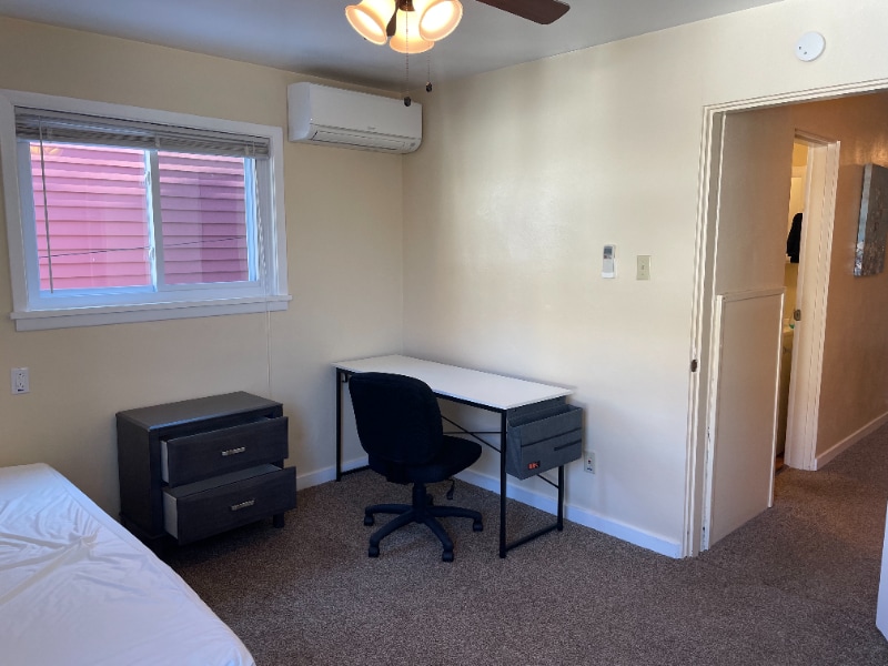 Building Photo - 4307 Milgate St