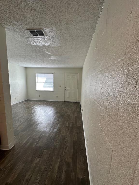 Building Photo - 2982 Warfield Dr