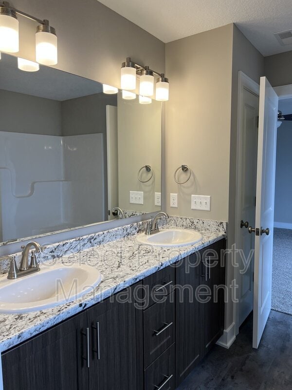 Building Photo - 12246 Speranza Dr