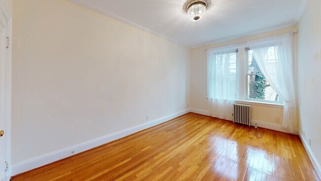 Building Photo - 311 Tappan St