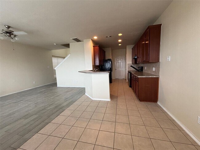 Building Photo - 2710 Maybrook Hollow Ln