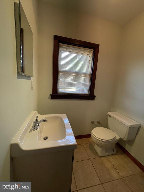 Building Photo - 37 E Gloucester Pike