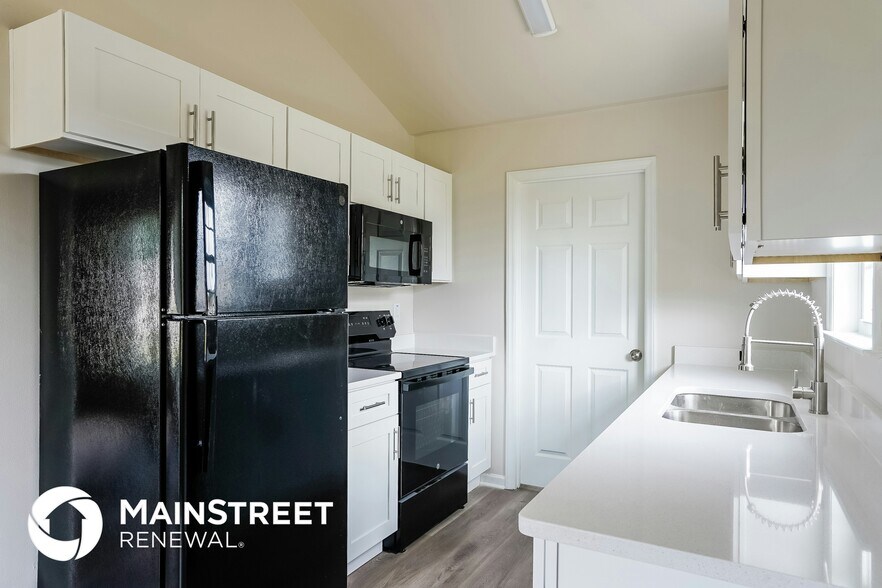 Building Photo - 99 Jethro Cir