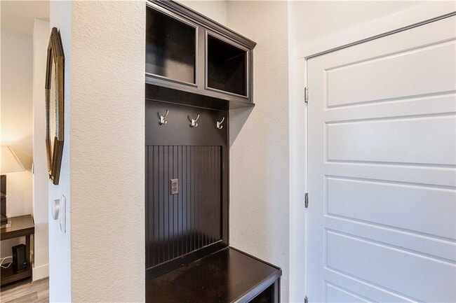 Building Photo - 7500 Burnham Pl