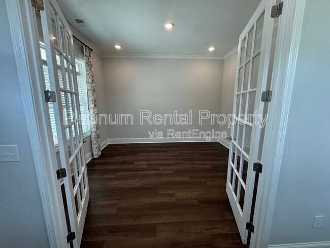 Building Photo - 2087 Abode Wy