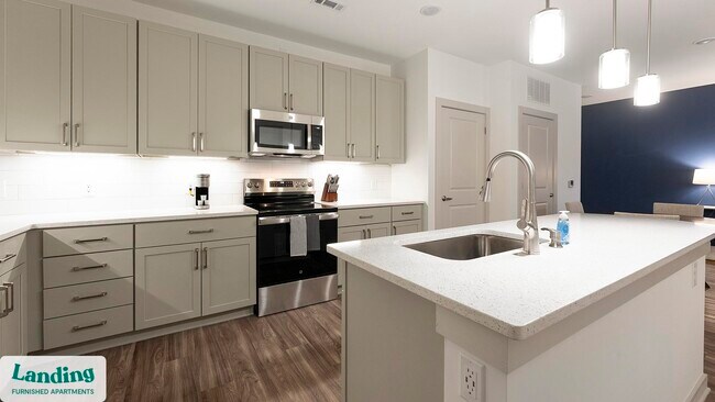 Building Photo - 2385 Vera Wy