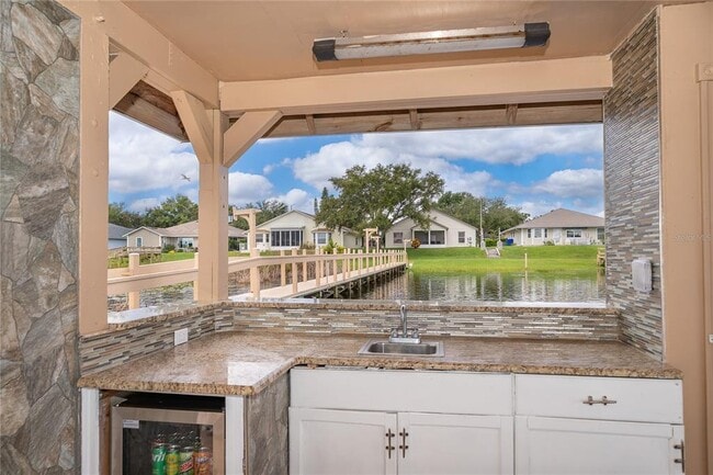 Building Photo - 1649 Lake Villa Dr