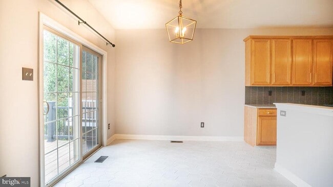 Building Photo - 108 Barefield Ln