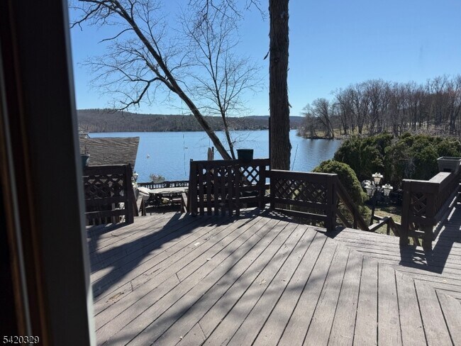 Building Photo - 9 MacDonald Rd