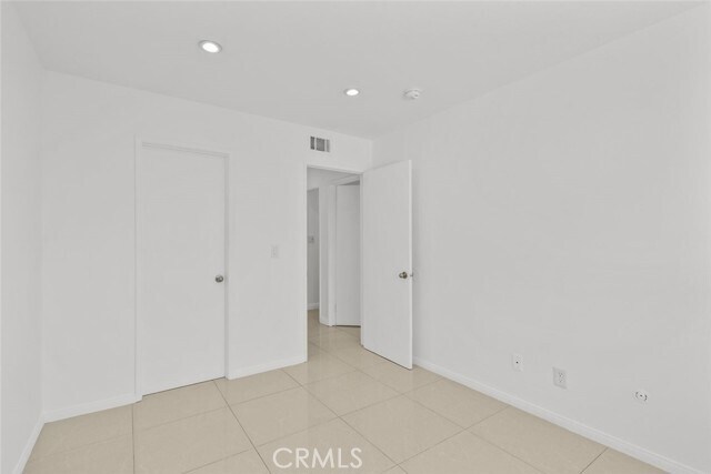 Building Photo - 28121 Robin Ave