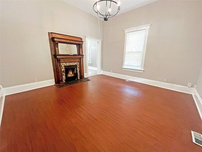 Building Photo - 433 Park Ave SE