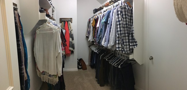 Master Closet - 1612 Carpenter Dr