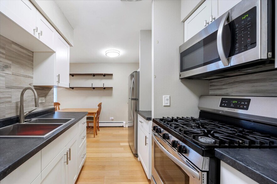Building Photo - 2629 N Hampden Ct