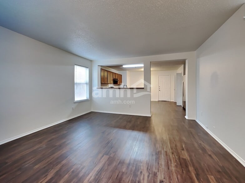 Building Photo - 4026 Holly Leaf Ct