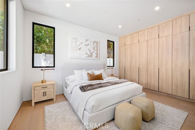 Building Photo - 16728 Morrison St