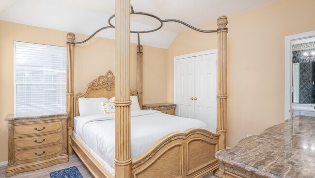 Building Photo - 3007 Smokey Hollow Dr