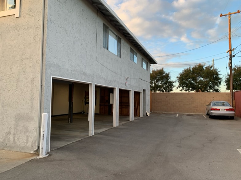 Building Photo - 828 Di Fiore Dr